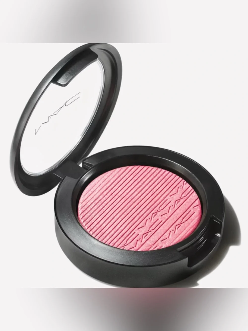 New MAC Extra Dimension Blush Into the Pink